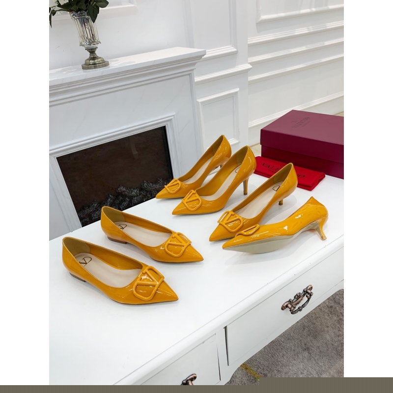 Valentino flat shoes
